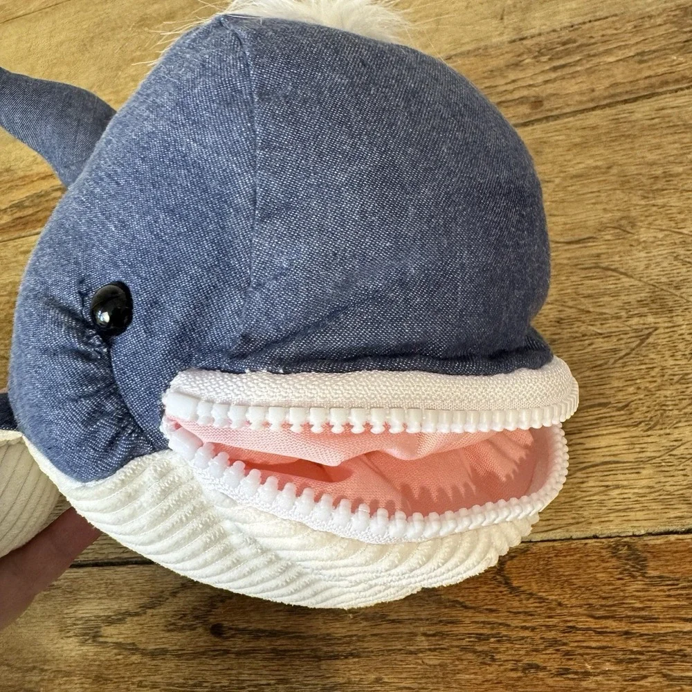 Scentsy Benny the Blue Whale Plush Blue Denim‎ Style Scent Pak Holder